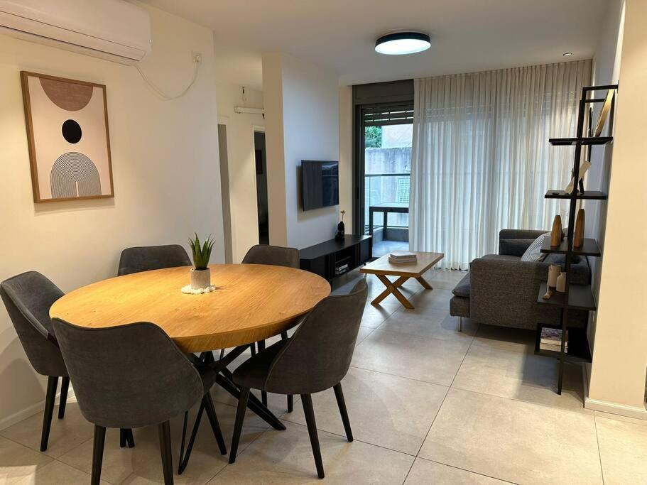 Family Apartment By Israpart Ramat Gan Buitenkant foto